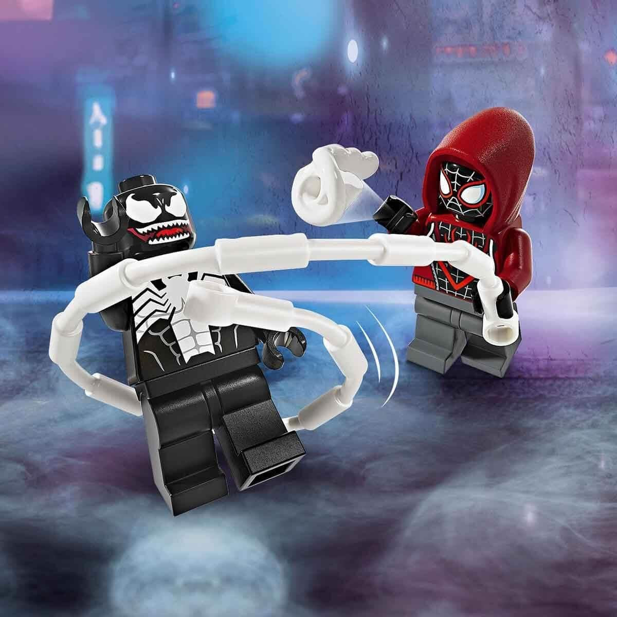 Marvel Venom Mech Armour vs Miles Morales Lego®